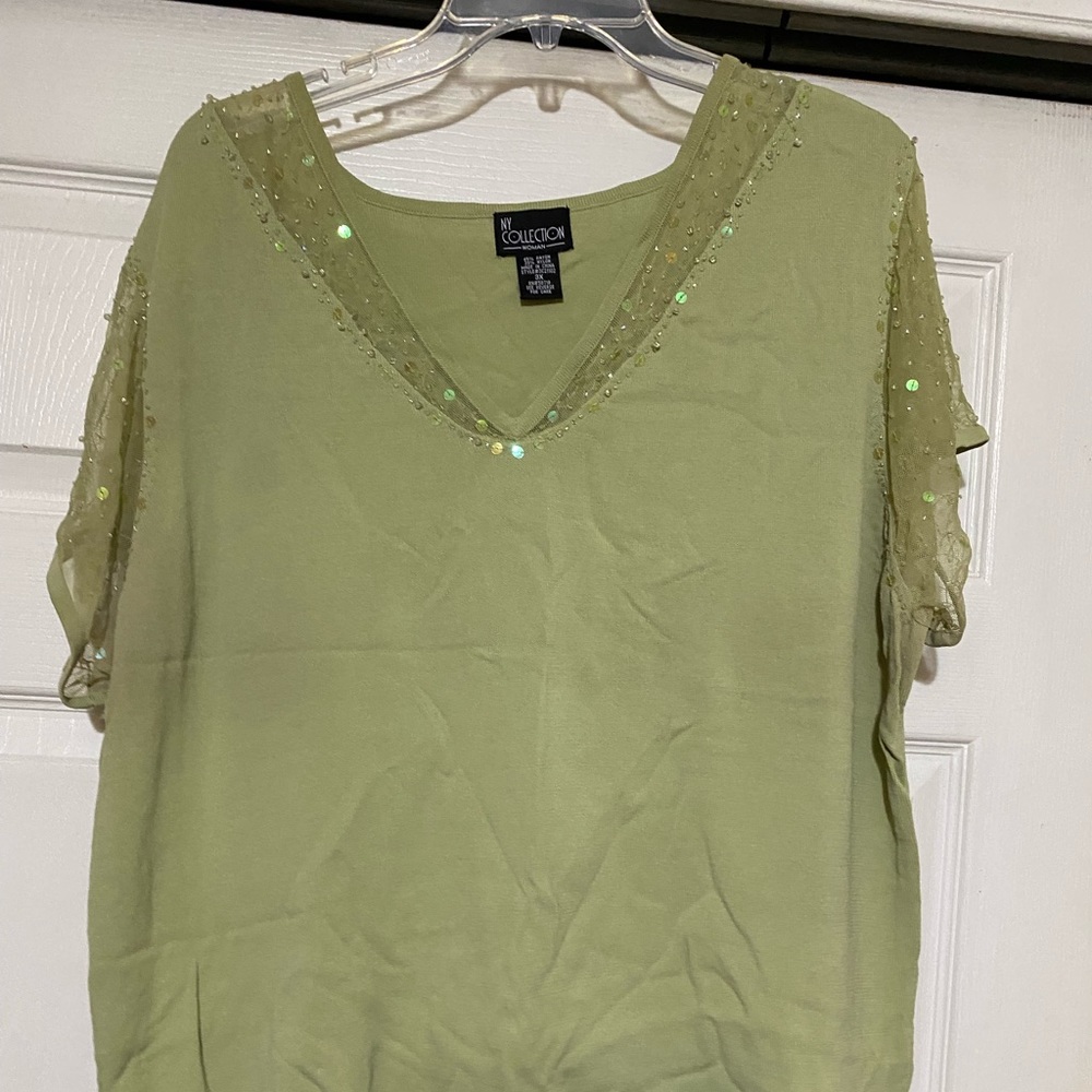 Knit sequins sleeve blouse